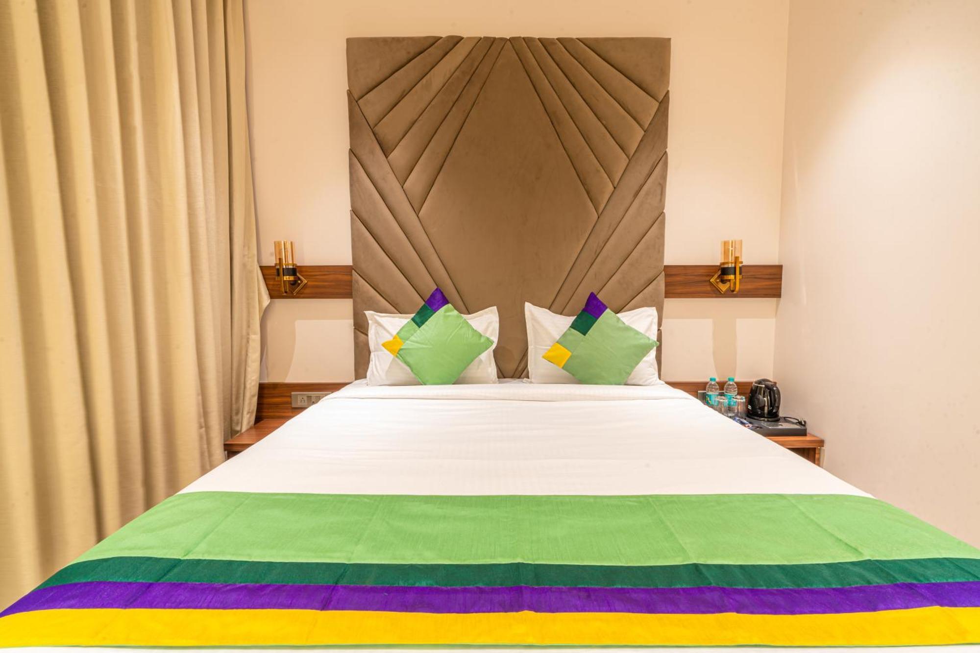 Treebo Premium Heritage Grand -Majiwada Thane Luaran gambar