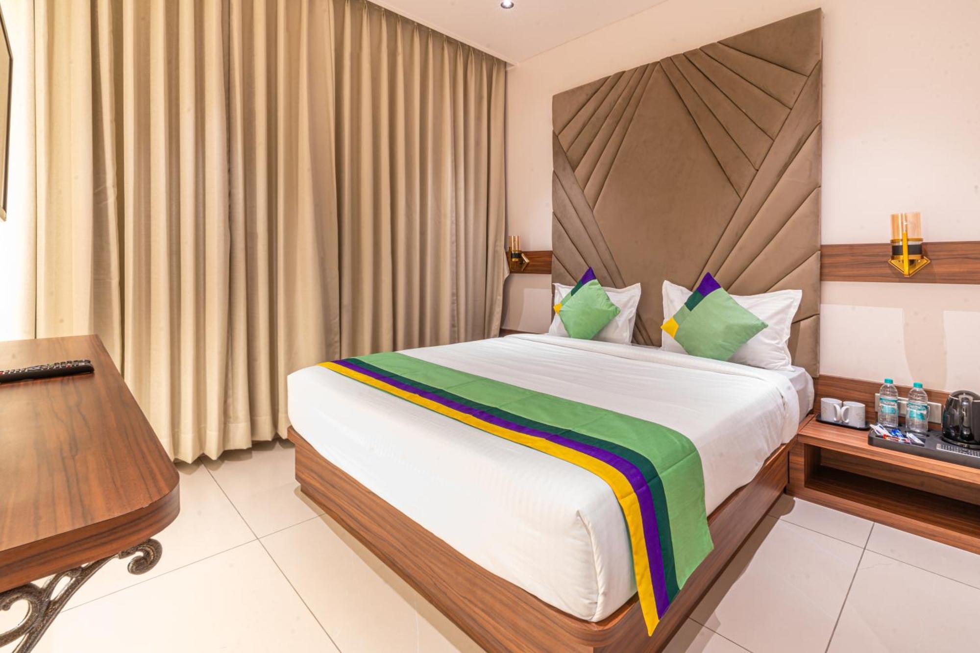 Treebo Premium Heritage Grand -Majiwada Thane Luaran gambar